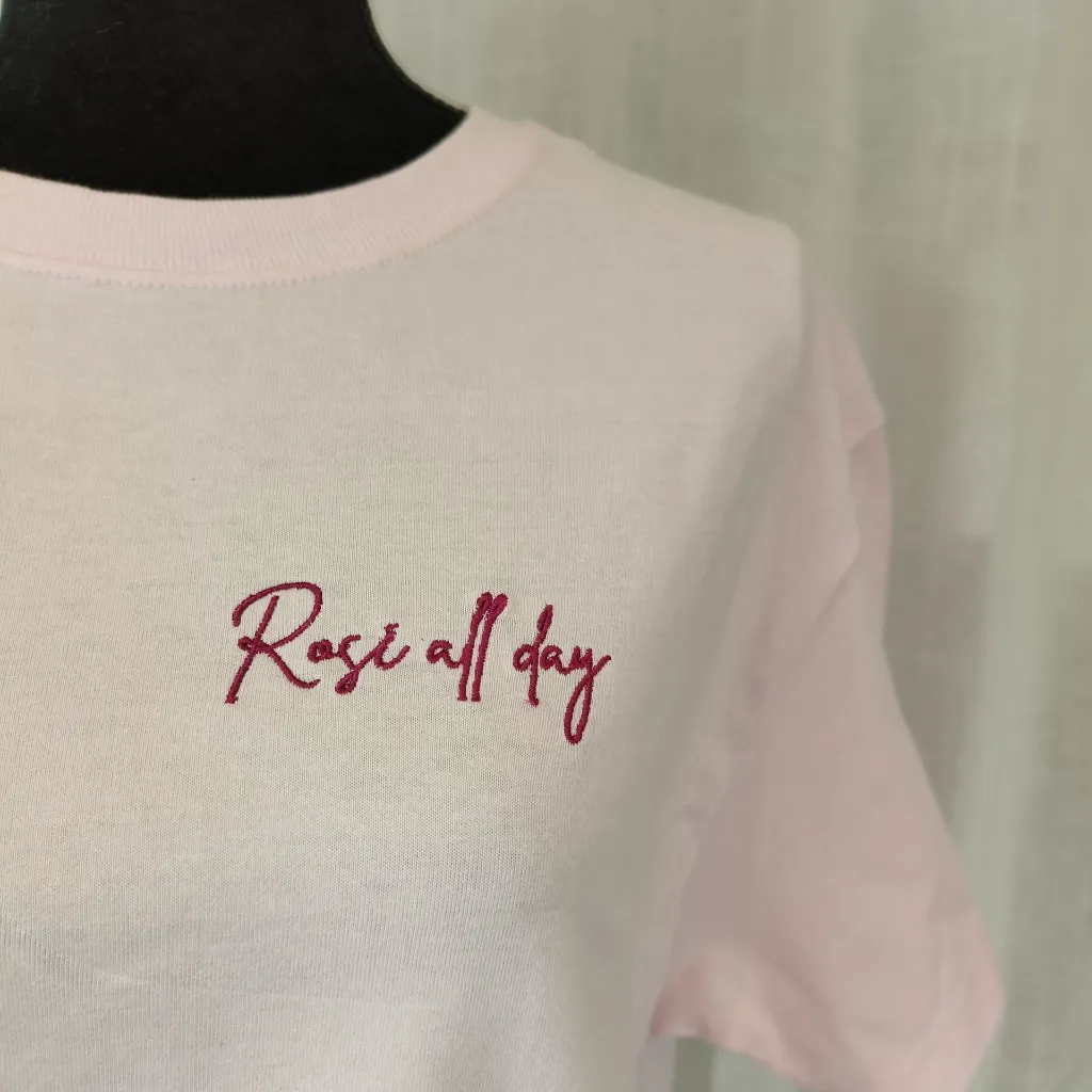 T-shirt Rosé all day vierkant 2.webp