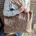 Fran Teddy tas Bruin vierkanr.webp