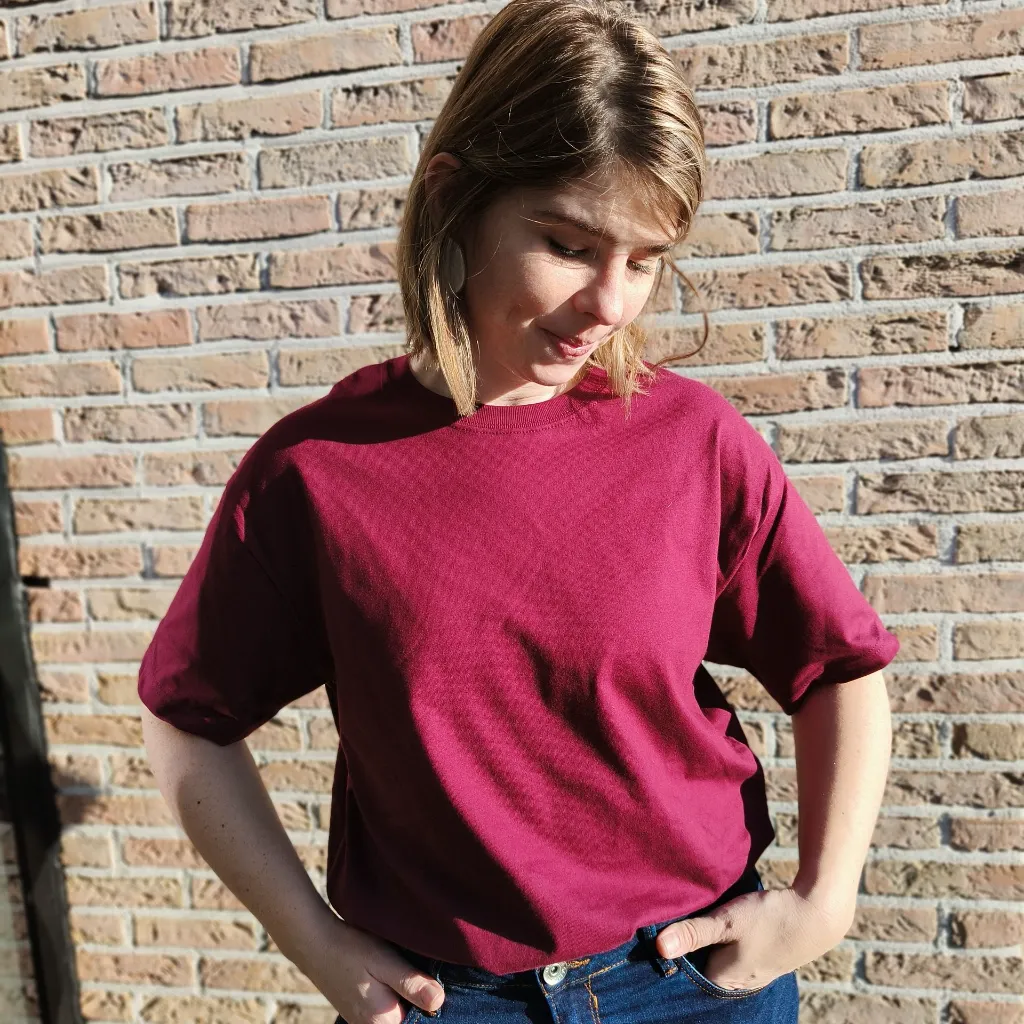 T-shirt Maroon volwassen4 vierkant.webp