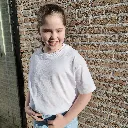 T-shirt wit kind vierkant.webp