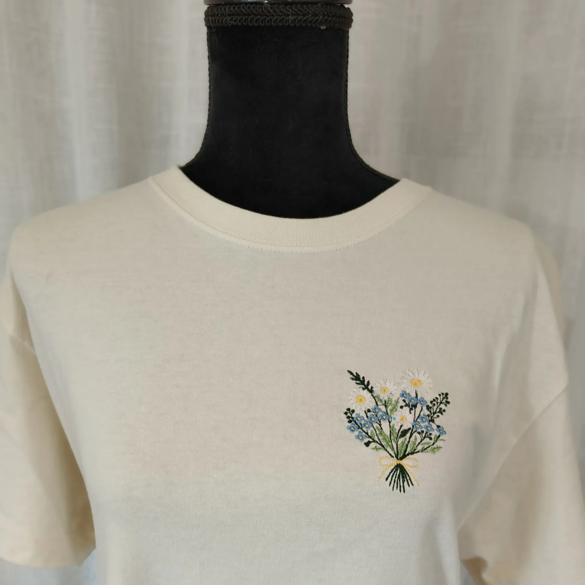 T-SHIRT LENTEBOEKET