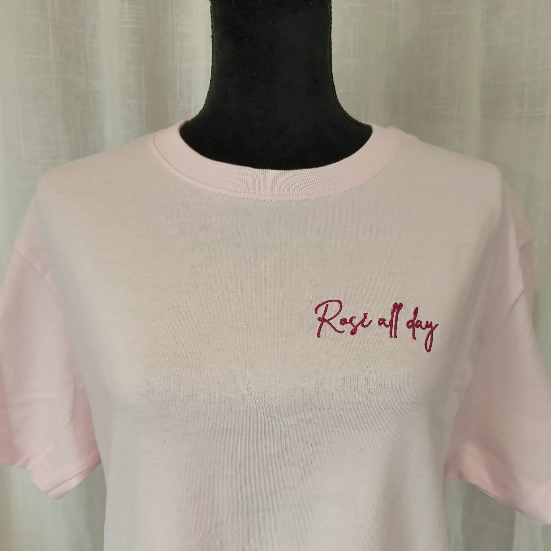 T-SHIRT Rosé all day (SMALL, Wit)